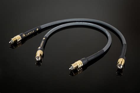 In addition to getting an intense education in the cardas product line,. Cardas Iridium Interconnect RCA/Cinch Audiocable Highend