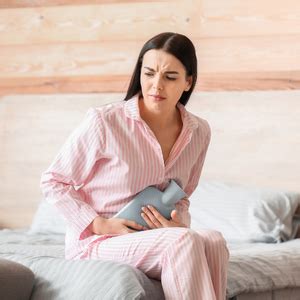 Durerile menstruale dismenoreea cauze și tratament MedicZone