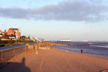 This tutorial shows you how to add a simple google map with a marker to a web page. Cleethorpes - Screen Yorkshire