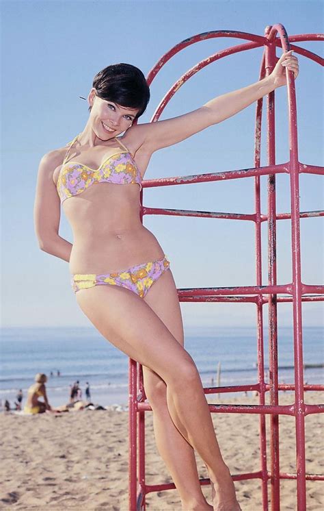 Vintagephotos On Twitter Yvonne Craig Bikinis Batgirl