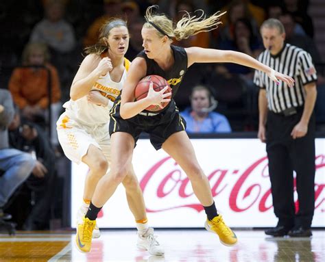 Mizzou Womens Basketball Wins Sec Opener But Cunningham Sidelined