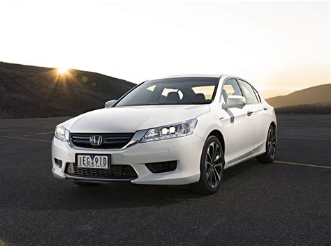 Prices shown are the prices people paid for a new 2020 honda accord sport 1.5t cvt with standard options including dealer discounts. 2015 Honda Accord Sport Hybrid Review | CarAdvice