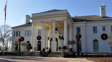 2021 Holiday Decorations In Governors Mansion Celebrate Wisconsin