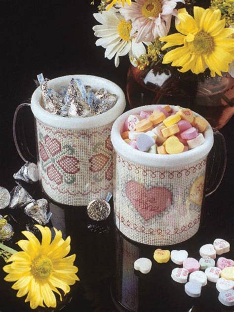 Free holiday cross stitch patterns valentine's day: Valentine's Day Inspired Cross Stitch Projects