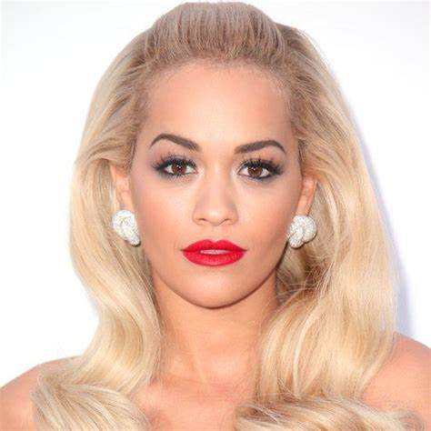 33 Stars Who Know How To Rock Red Lipstick Red Lipsticks Lipstick