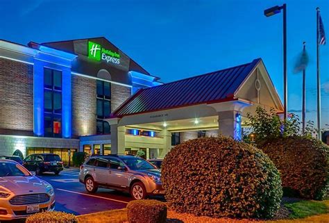 2⋆ Holiday Inn Express Crestwood • Crestwood United States • Updated Prices 2020 • Limited