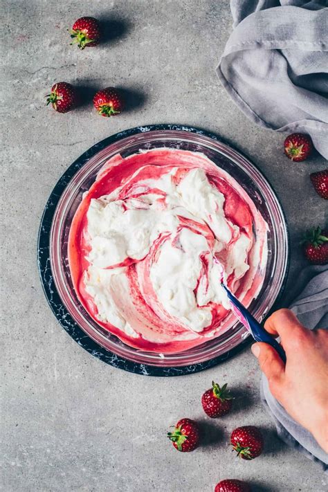strawberry ice cream pie no bake vegan bianca zapatka recipes