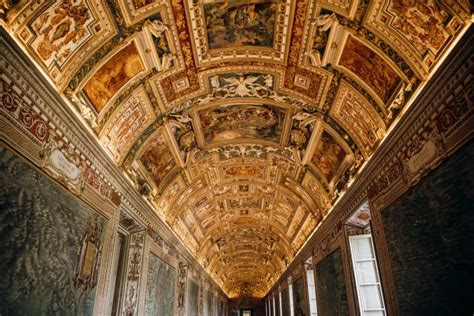 The Vatican Museums Incredible Art Must See Rooms And Tips For Visiting