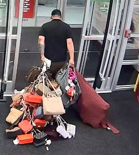 Brazen Thief Steals 5000 Loot From Florida Burlington Store
