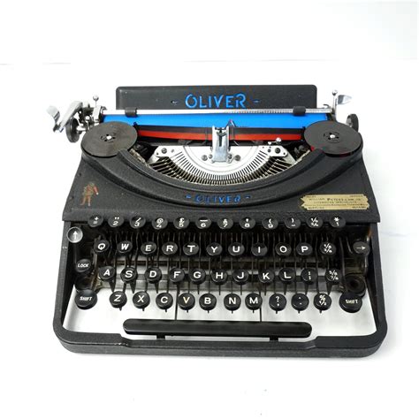 Oliver Portable Typewriter With Blue Platen My Cup Of Retro Typewriters