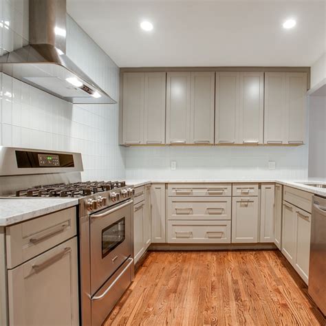 This flooring option is designed with a smooth, polished finish and is perfect for bathroom and kitchen renovations. Modern Vertical White Glass Subway Tile Kitchen Backsplash ...