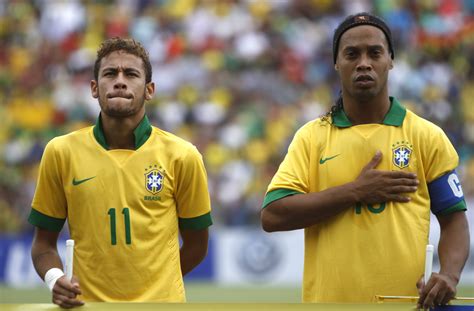 Ronaldinho latest breaking news, pictures, videos, and special reports from the economic times. ¿Cuánto mide Ronaldinho? - Real height