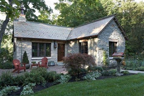 Fox Hollow Cottage Inspired By Traditional English Style