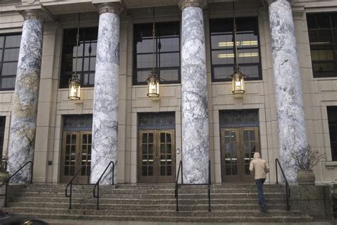 Alaska Legislature To Face Familiar Challenges This Year Ap News