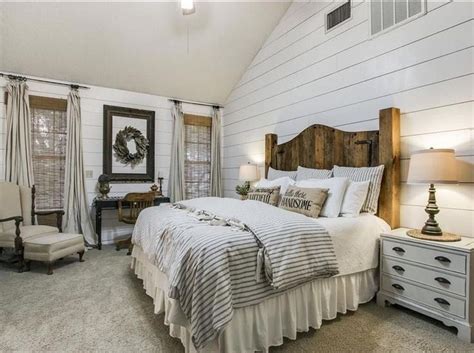 88 Beautiful Farmhouse Master Bedroom Ideas With Images Farmhouse