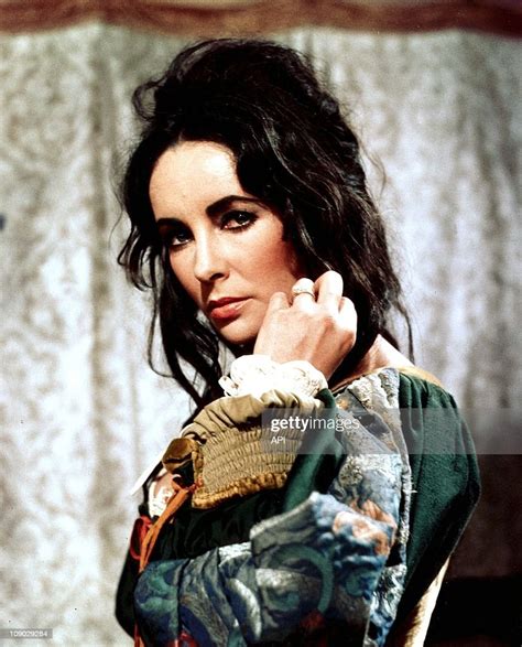 Elizabeth Taylor On The Set Of The Taming Of The Shrew Directed By