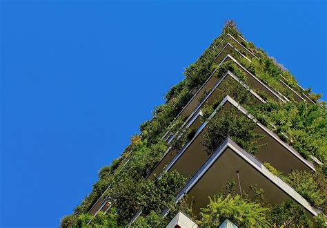 Mewujudkan Konsep Green Building Dengan Solar Panel
