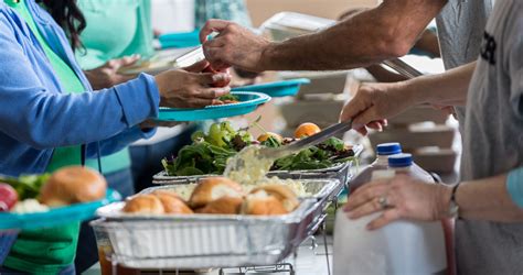 Food Donation Meal Deliveries And Other Ways To Give Back This Christmas