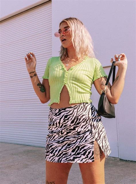 Summer Looks Para Una Sesión De Fotos E Girl Zebra Print Clothes Zebra Print Skirt Printed