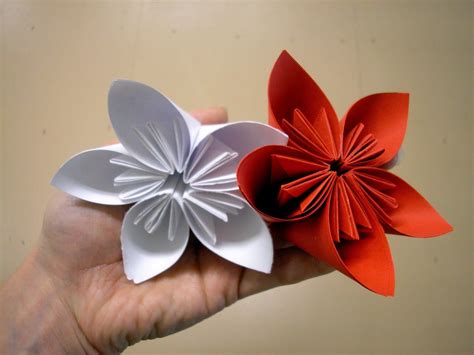 Origami Flowers For Beginners Making An Easy Origami Flower Paper