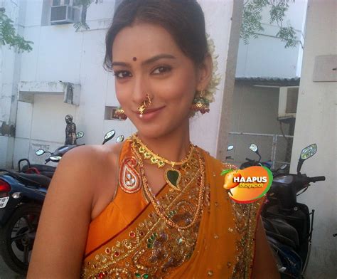 Pallavi Subhash Cute Photos In Saree Cute Marathi Actresses Bollywood Hollywood South Girls