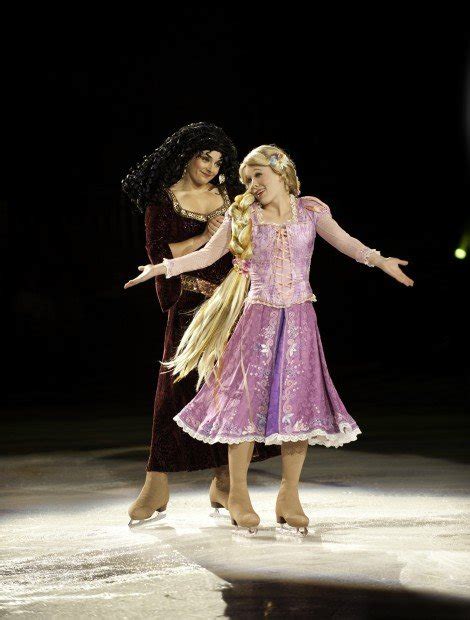 Kitchen Spotlight Cooking Is A Favorite Pastime For Disney On Ice