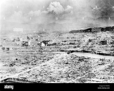 World War Ii Hiroshima Nhiroshima Japon Peu Après Lexplosion De La Première Bombe