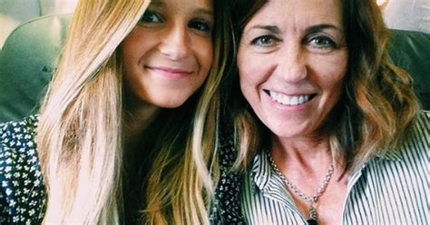 Mum Goes To Visit Daughter At University But Her Surprise Selfie Went