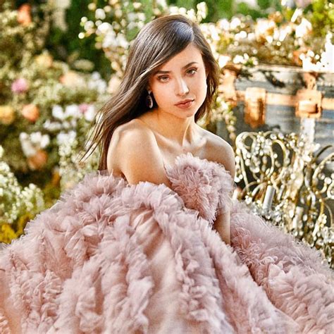 Sofia Carson Hd Pictures Dp Wallpapers Whatsapp Images