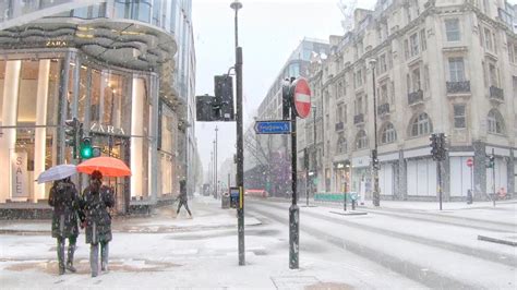 London Snow Walk ⛄ Finally Snowing Central London 2021 Youtube