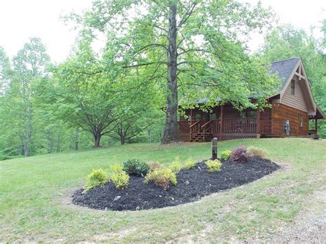 Kickback shack is a beautiful chalet rental which has 2 king beds, jacuzzi, foosball, video arcade game, & covered hot tub! Pet-Friendly Cabin | Sevierville Cabin - Mountain Air ...
