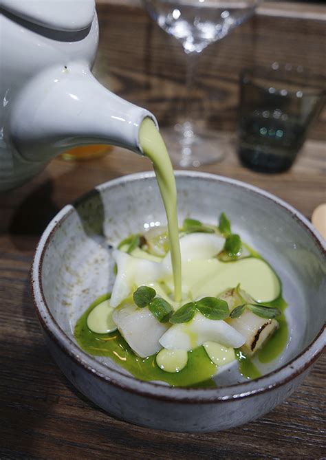 Kökschef på restaurang hantverket och kokboksförfattare. Hantverkets Stefan Ekengren - mellanrätternas maestro ...