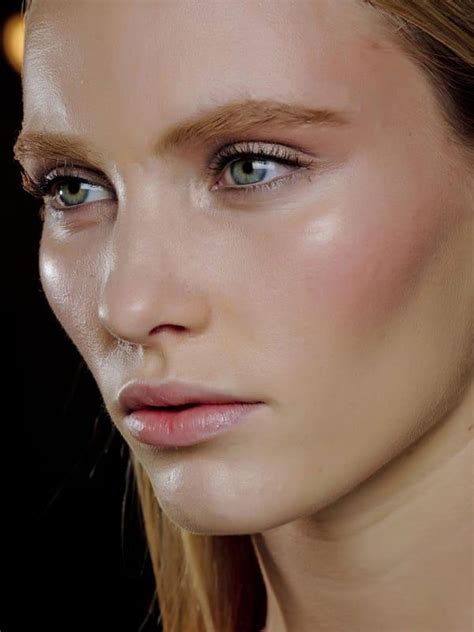 Dewy Makeup Looks Perfect For Summer Belletag