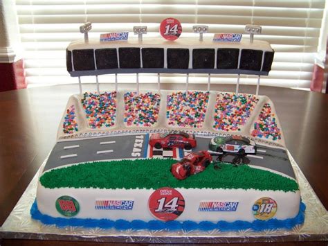 Nascar Cake I Made This A For A Friend That Is A Huge Nascar Fan Who