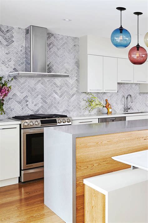 What is a tile backsplash? 27+ Marble Herringbone Backsplash ( MARBLE ? ) - White ...