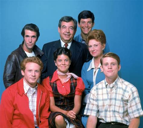 Happy Days Cast Photo