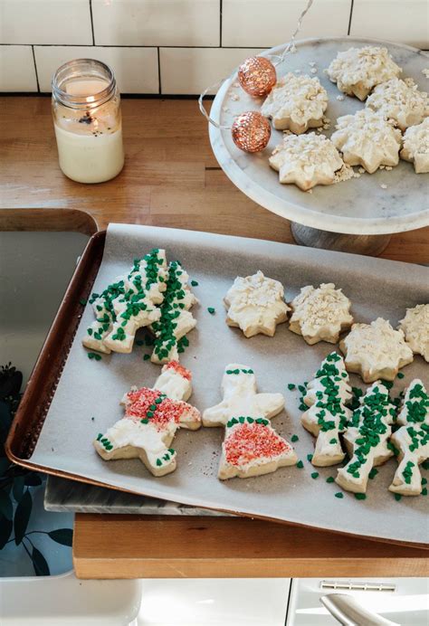 Best cream cheese christmas cookies / top 10 most beautiful festive cookies to make this christmas. Sugar Cookies with Cream Cheese Frosting | Recipe | Best ...