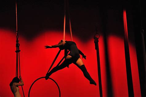 Les Danses Aériennes Ecole Des Arts Du Cirque Et De Théâtre De La