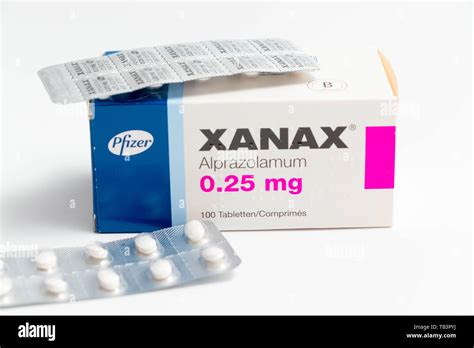xanax píldoras ansiolíticos medicación antidepresiva medicamentos de terapia fotografía de stock