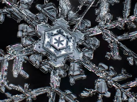 Shooting High Resolution Macro Photos Of Snowflakes