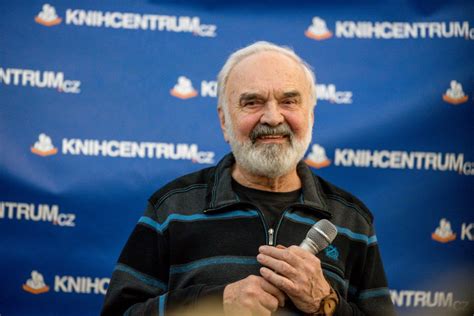 Narozeniny a my vám při té příležitosti otevíráme rozhovor z roku 2010, který byl pořízen na filmovém festivalu ve zlíně. Zdeněk Svěrák v Ostravě vzpomínal na své nejlepší filmy