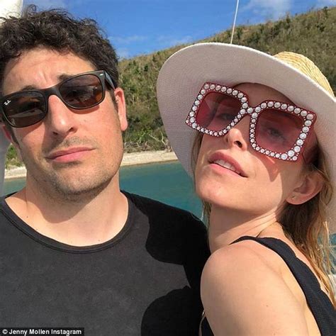 Jason Biggs And Wife Jenny Mollen Flash Their Bottoms In Cheeky Snap During Tropical Vacation