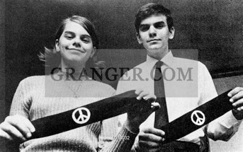 Image Of Anti War Students 1960s Mary Beth And John Tinker Of Des