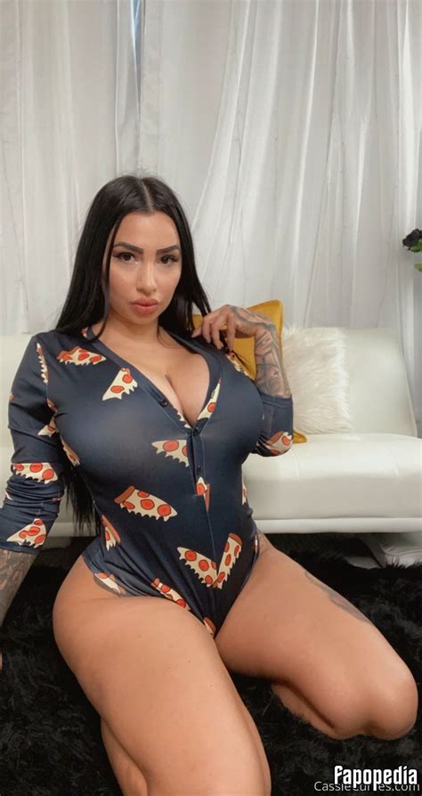 Cassie Curses Nude Onlyfans Leaks Photo Fapopedia