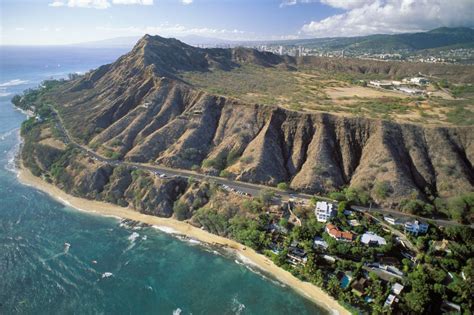 Guide To Hiking Diamond Head State Monument On Oahu