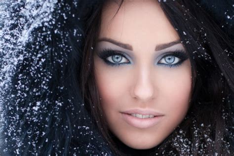 Winter Makeup Tips For The Cold Days Out Love Is All Colors