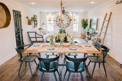 Staying within the footprint of the previous kitchen and breakfast room, she created a bold space with new cabinetry, countertops and marble flooring — all in stark black and white. Fixer Upper | Season 3 Episode 6 | The Barndominium