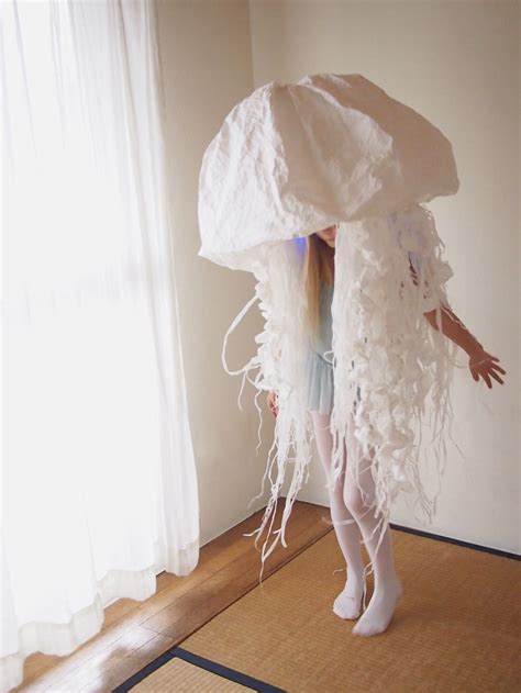 Paper Jellyfish Costume The Cardboard Collective Id Es De