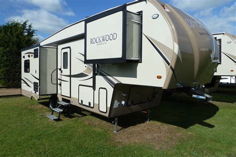 Fifth wheelers, 5vers, 5th wheel caravans or whatever your preferred name for them, are becoming increasingly popular in the uk, but finding insurance at caravan guard, we've listened to 5th wheel owners who have enquired about insurance and adapted our touring caravan insurance policy so. 2018/19 ROCKWOOD 2650WS