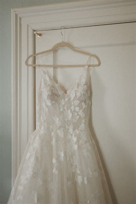 Monique Lhuillier Maeve Wedding Dress Save 62 Stillwhite